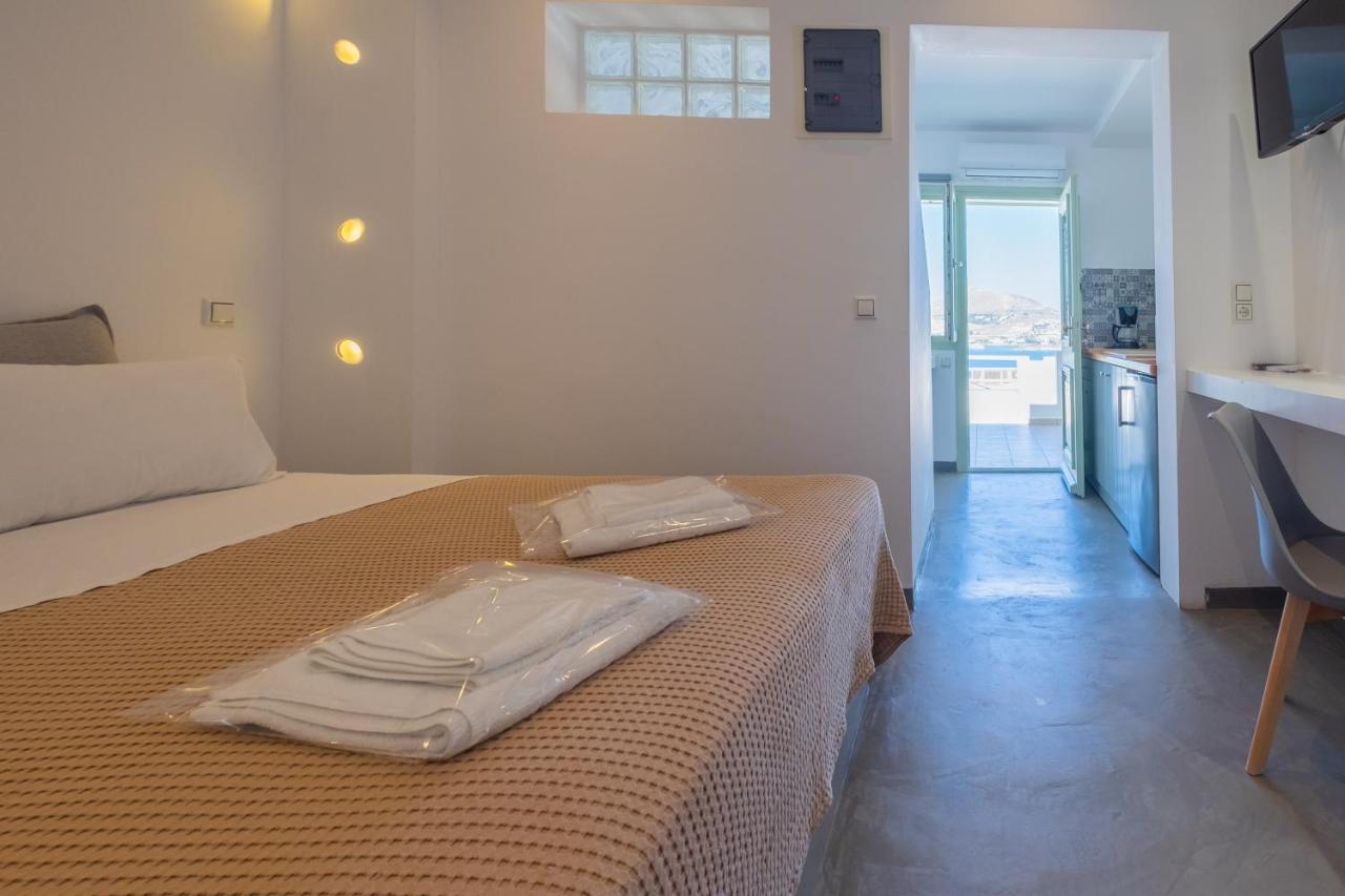 Lorenzo Studios And Suites Paros Náoussa Extérieur photo