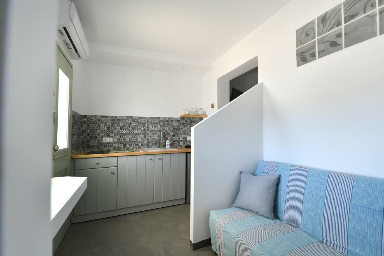 Lorenzo Studios And Suites Paros Náoussa Extérieur photo