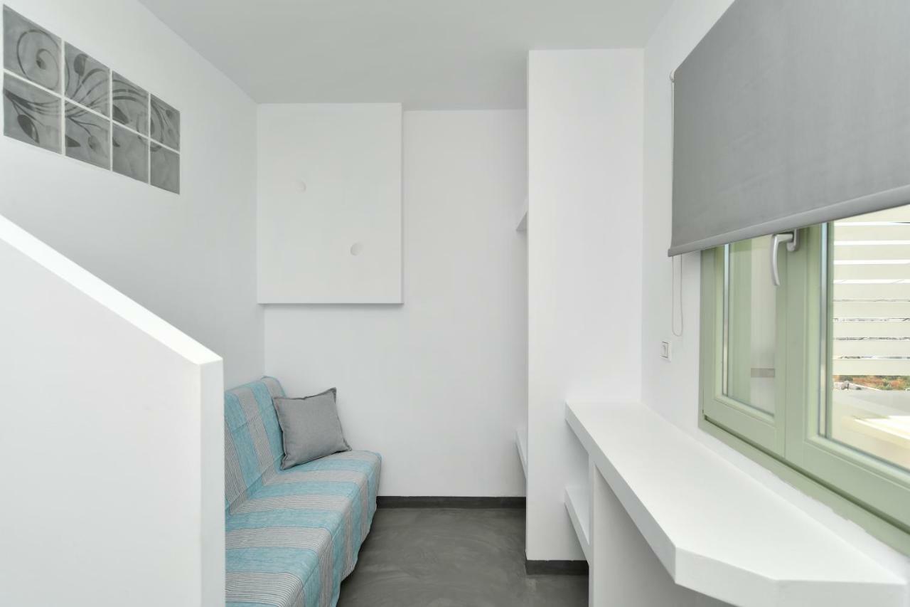 Lorenzo Studios And Suites Paros Náoussa Extérieur photo